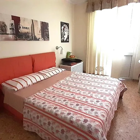 Villino San Martino 350m Dal Mare With Covered Parking * Viareggio